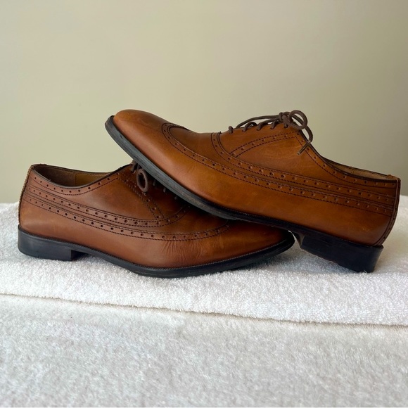 Johnston & Murphy Henrick Wingtip Oxford - Picture 2 of 16